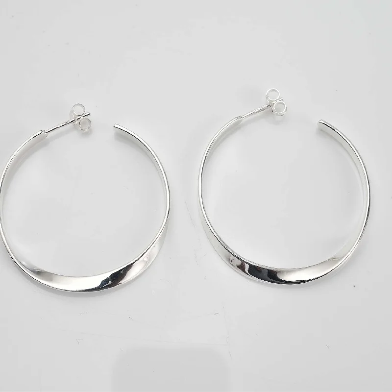 Color Changing Earrings-Sleek Horizon Twist Hoops