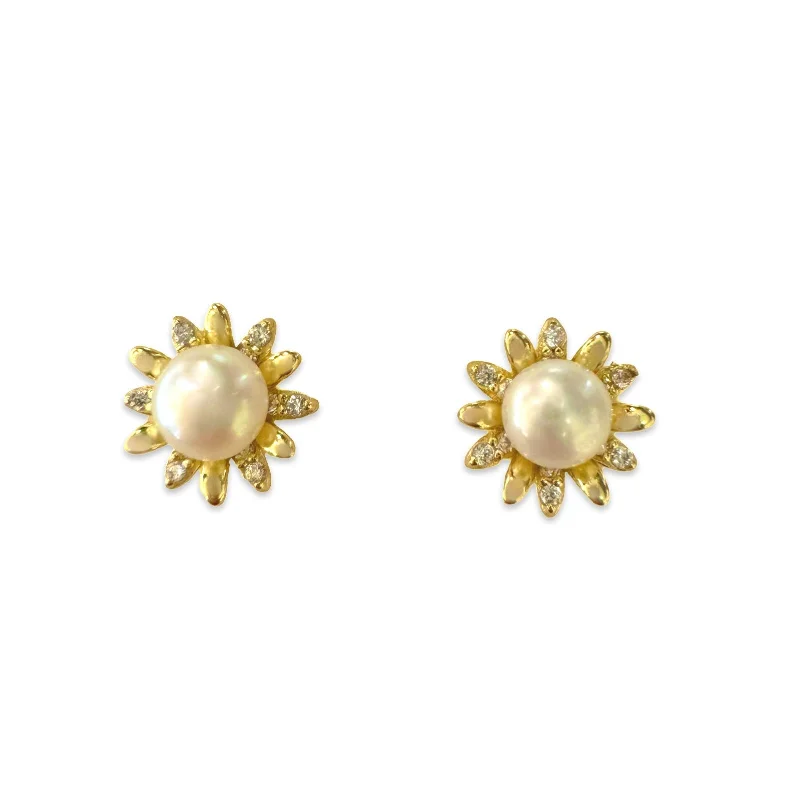 Simple Stud Earrings for Girls-Pearlea Daisy Sparkle Studs